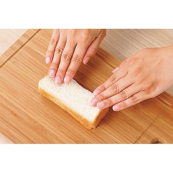 Japanese Bento Lunch Sandwich Cutter Half Sealed Bread